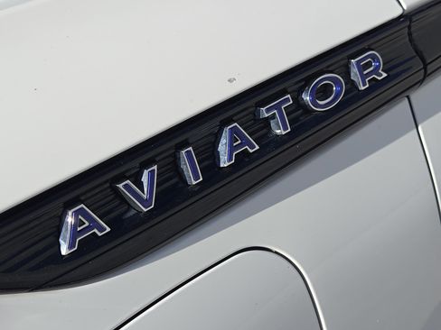 Used 2022 Lincoln Aviator Grand Touring w/ Equipment Group 301A image 13