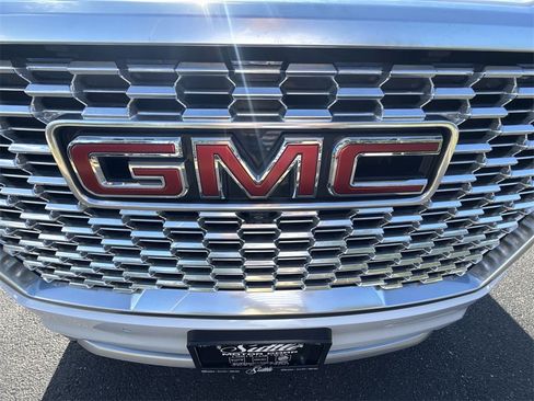 Certified 2021 GMC Yukon Denali w/ Denali Premium Package image 31