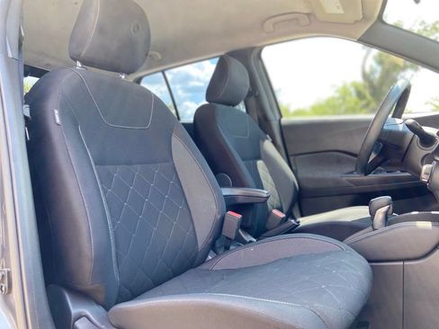 Used 2019 Nissan Kicks S w/ Exterior Package FWD image 18