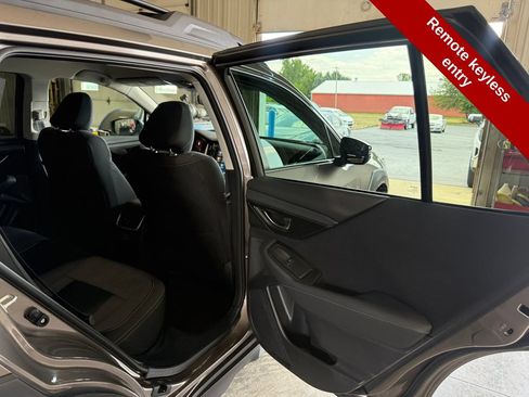 Used 2024 Subaru Outback Premium AWD/4WD image 35