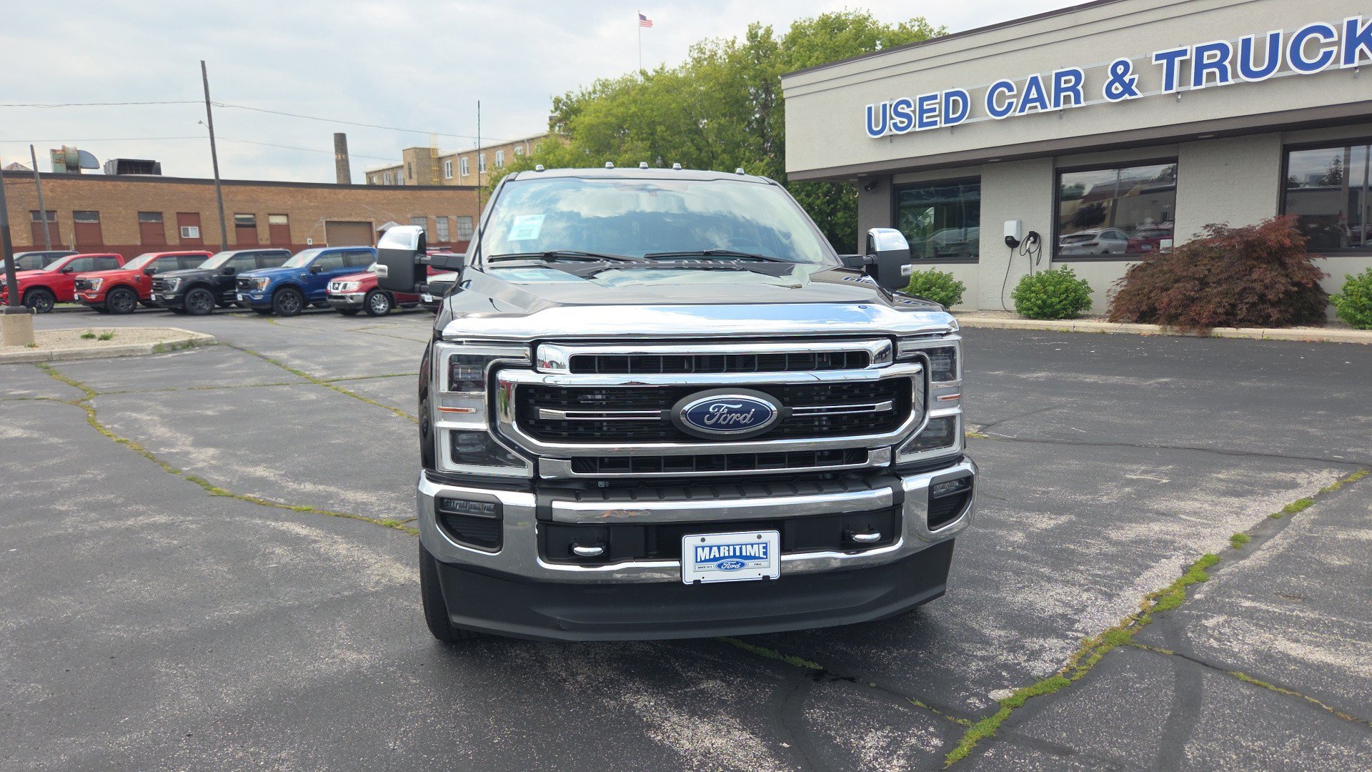 Used 2022 Ford F250 Lariat w/ Lariat Ultimate Package AWD/4WD image 2