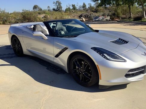 Used 2016 Chevrolet Corvette Stingray image 9