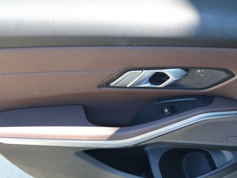 Used 2020 BMW 330i Sedan image 36