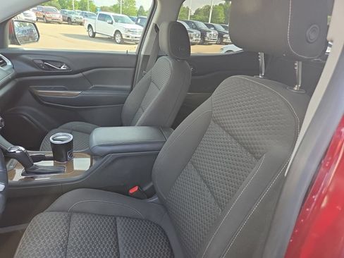 Used 2017 GMC Acadia SLE FWD image 12