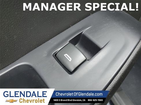 Used 2022 Chevrolet Traverse RS image 18