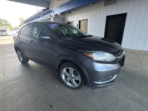 Used 2016 Honda HR-V EX image 8
