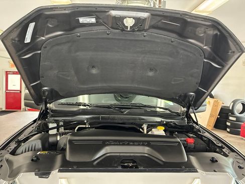 Certified 2025 RAM 2500 Big Horn AWD/4WD image 45