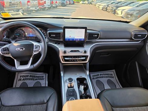 Used 2023 Ford Explorer Timberline w/ Timberline Technology Package AWD/4WD image 13