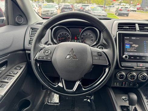 Used 2024 Mitsubishi Outlander Sport SE AWD/4WD image 14