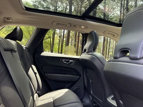 Used 2023 Volvo XC60 B5 Plus w/ Climate Package FWD image 22