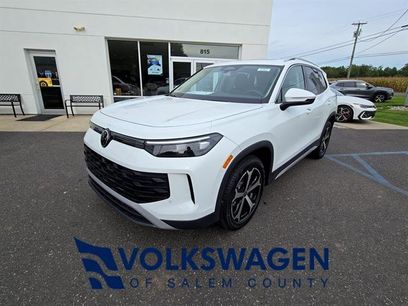 New 2025 Volkswagen Tiguan SE
