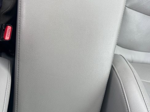 Used 2018 Honda Accord Touring image 31