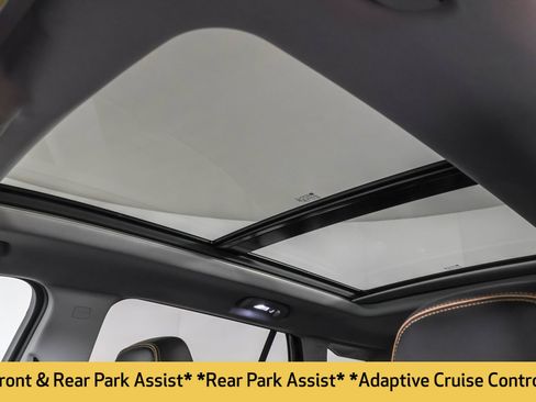 Used 2022 GMC Terrain AT4 w/ Infotainment Package II image 11