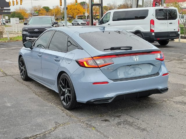 Used 2023 Honda Civic Sport image 6