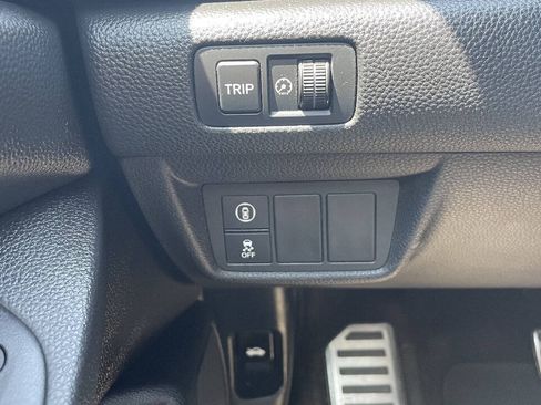 Used 2018 Honda Accord Sport image 17