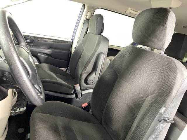 Used 2018 Dodge Grand Caravan SE w/ UConnect Hands-Free Group FWD image 14