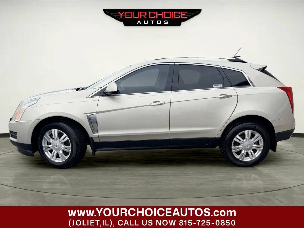 Used 2016 Cadillac SRX Luxury w/ Driver Awareness Package FWD image 2