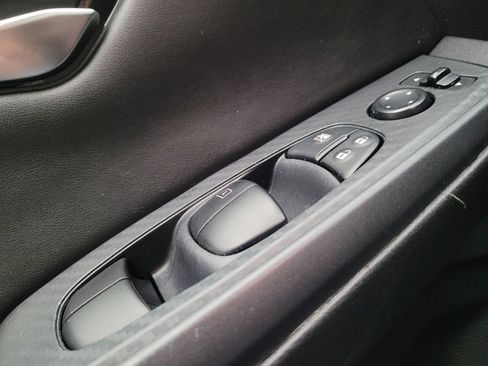 Used 2024 Nissan Sentra SV w/ Trunk Package FWD image 27