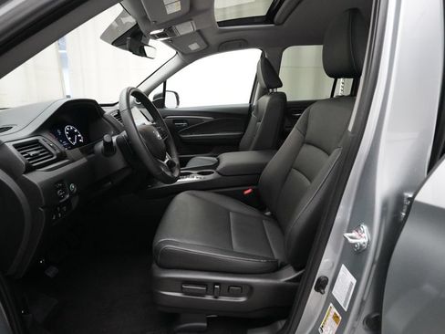 Used 2025 Honda Ridgeline RTL image 7