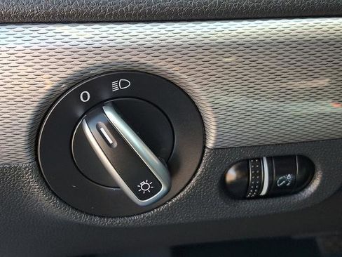 Used 2017 Volkswagen Jetta S w/ Jetta S Cold Weather Package image 24