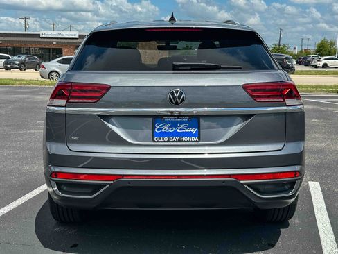 Used 2023 Volkswagen Atlas Cross Sport SE FWD image 6