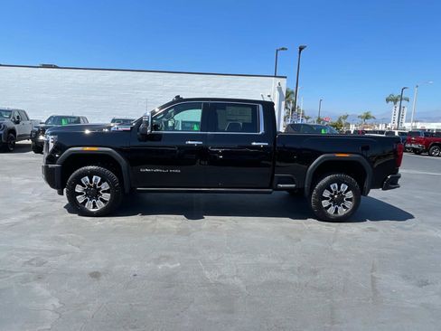 New 2025 GMC Sierra 2500 Denali w/ Denali Reserve Package image 8