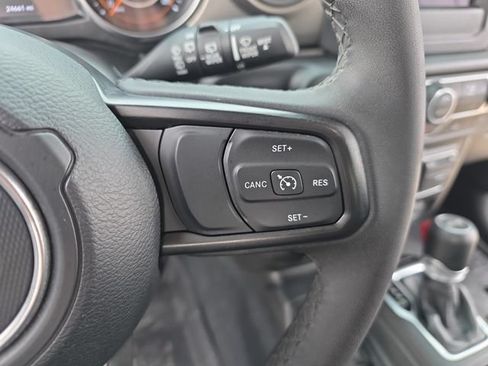 Used 2023 Jeep Wrangler Unlimited Sport AWD/4WD image 17