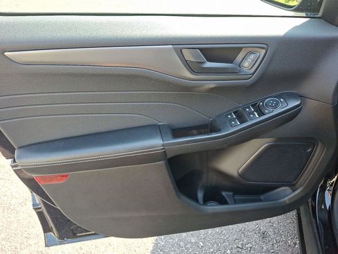 Used 2023 Ford Escape Active image 13