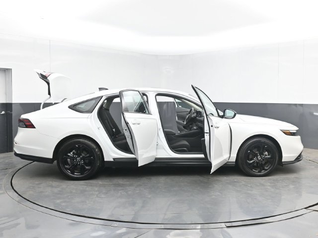 Certified 2025 Honda Accord SE image 51