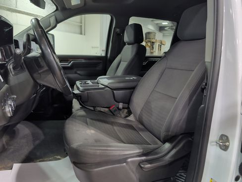 Used 2024 GMC Sierra 3500 SLE image 7