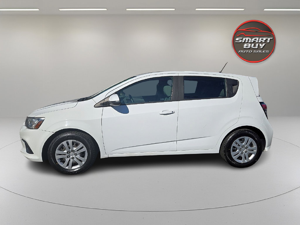 Used 2017 Chevrolet Sonic LT FWD image 8