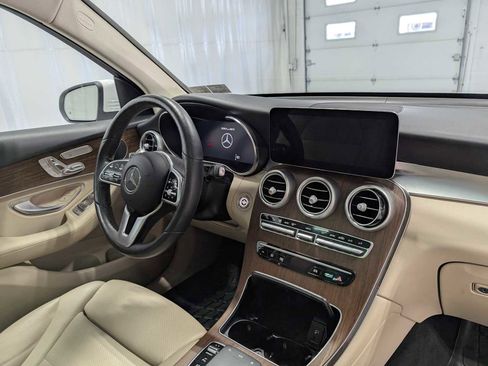 Certified 2021 Mercedes-Benz GLC 300 4MATIC image 40