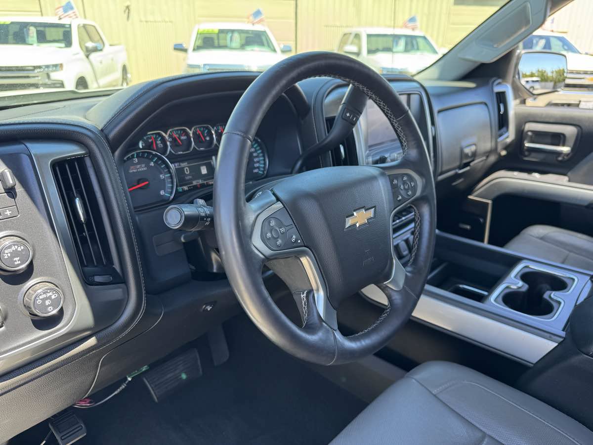 Used 2017 Chevrolet Silverado 1500 LTZ Z71 w/ LTZ Plus Package AWD/4WD image 24
