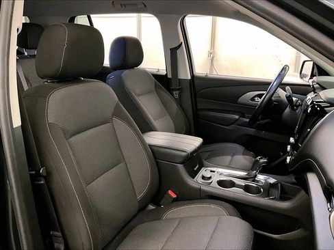 Used 2019 Chevrolet Traverse LT image 7
