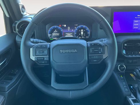 Used 2025 Toyota Land Cruiser image 14