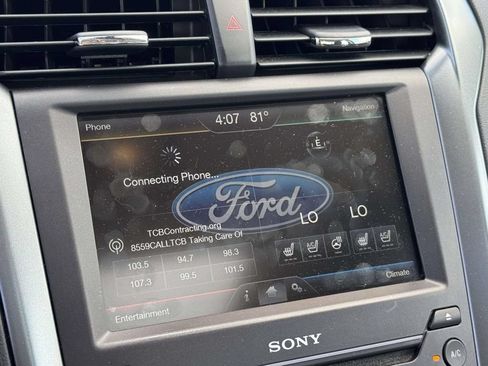 Used 2016 Ford Fusion Titanium AWD/4WD image 3