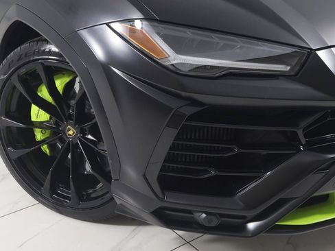 Used 2022 Lamborghini Urus image 26