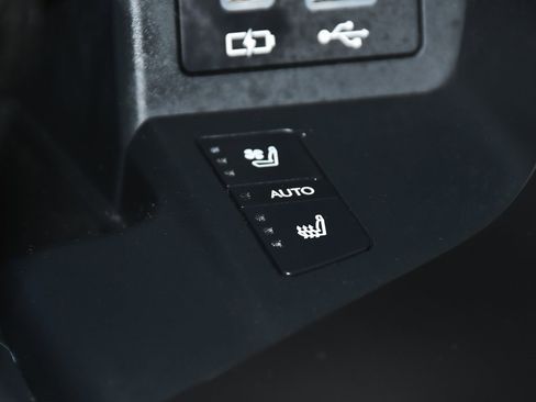 Used 2024 Lexus LX 600 F Sport image 37