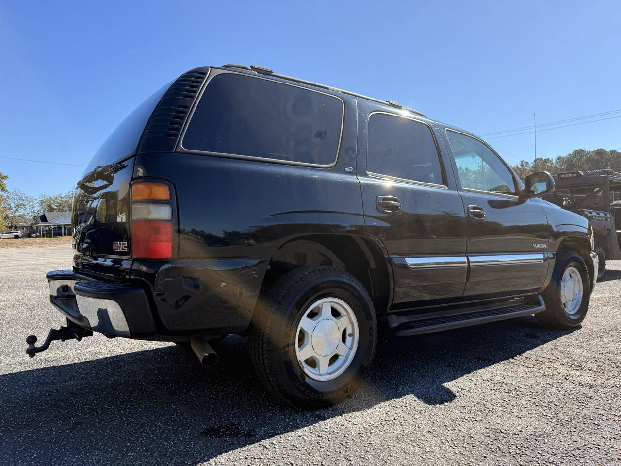 Used 2004 GMC Yukon SLT w/ 1SD Preferred Equipment Group RWD image 5