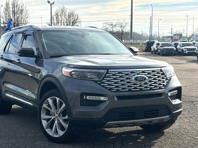 Certified 2023 Ford Explorer Platinum w/ Class IV Trailer Tow Package