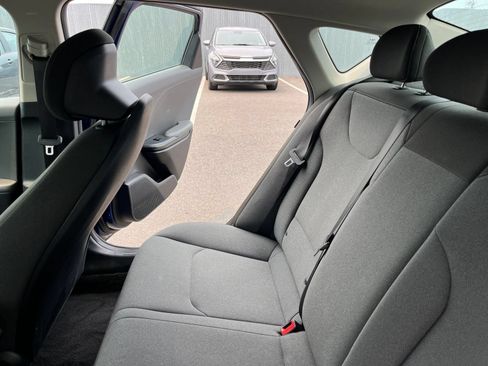 Used 2025 Kia K4 FWD image 34