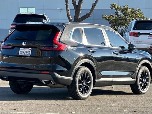 Used 2023 Honda CR-V Sport image 4