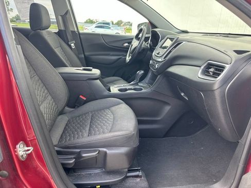 Used 2019 Chevrolet Equinox LT AWD/4WD image 32