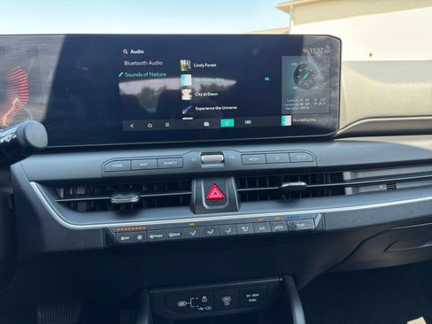 Used 2025 Kia K4 FWD image 21