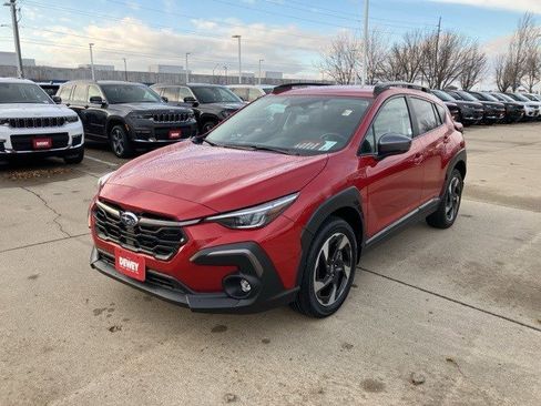 Used 2024 Subaru Crosstrek 2.5i Limited image 3