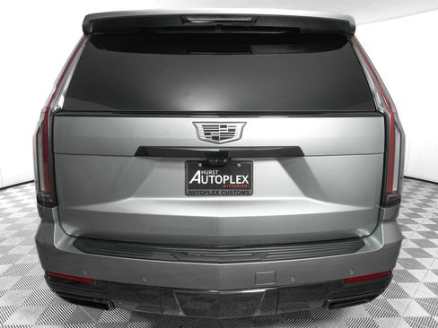Used 2025 Cadillac Escalade Sport w/ Touring Package AWD/4WD image 5