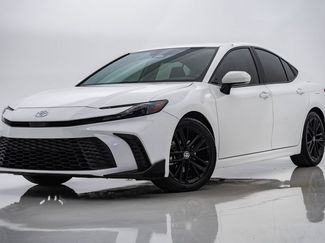 Used 2025 Toyota Camry SE FWD video 1