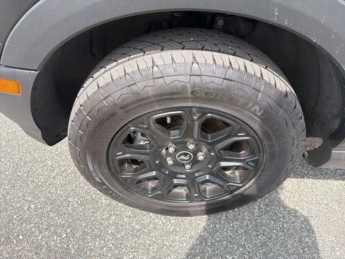 Used 2025 Ford Bronco Sport Badlands image 11