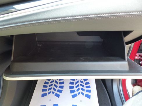 Used 2021 Buick Enclave Essence w/ Sound and Sites Package image 53