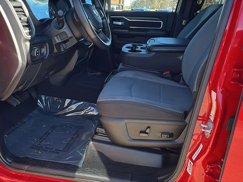 Used 2024 RAM 2500 Big Horn w/ Bed Utility Group image 16